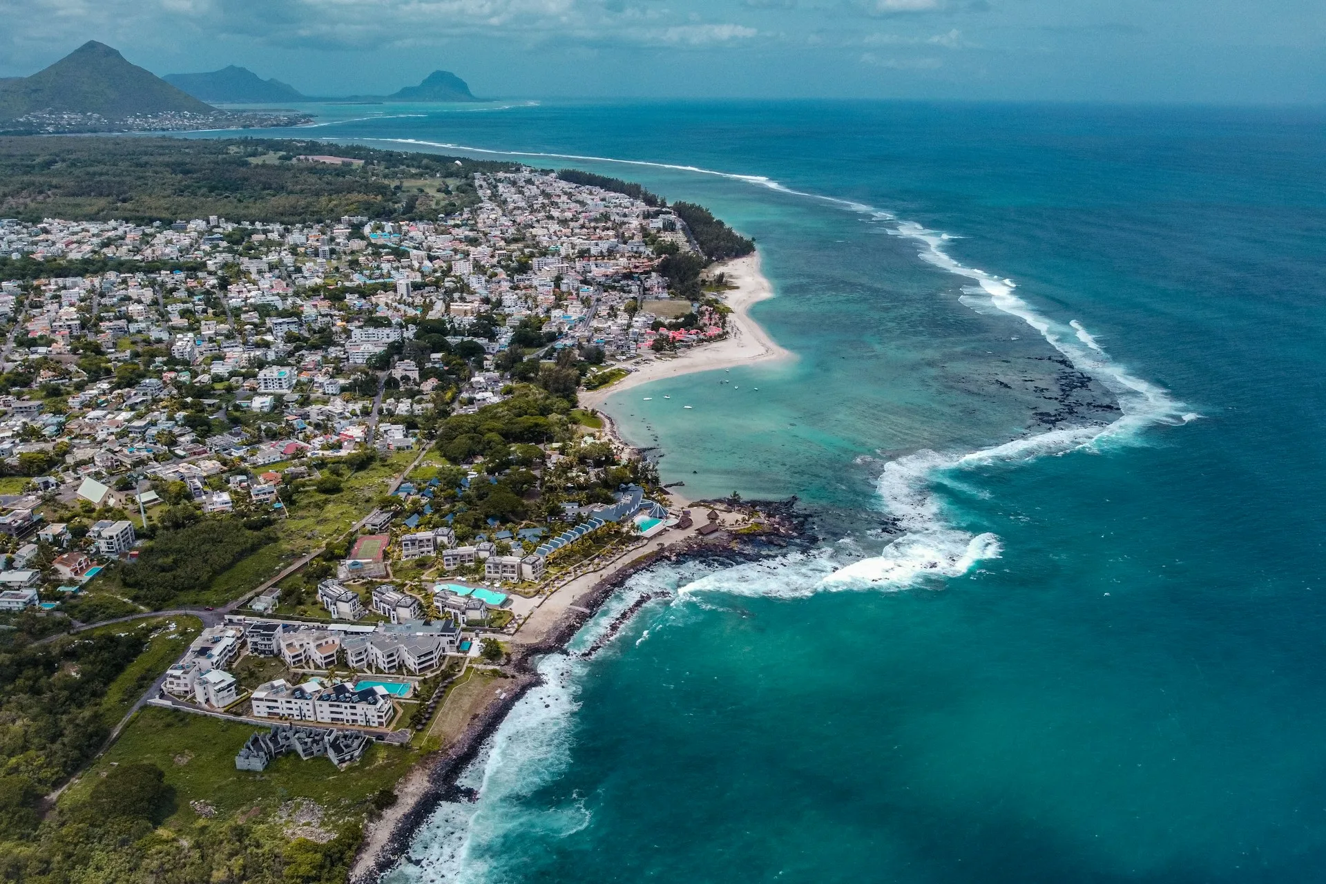 Flic en Flac beach and Le Morne Brabant mountain - Day 8 of Mauritius Family Tour