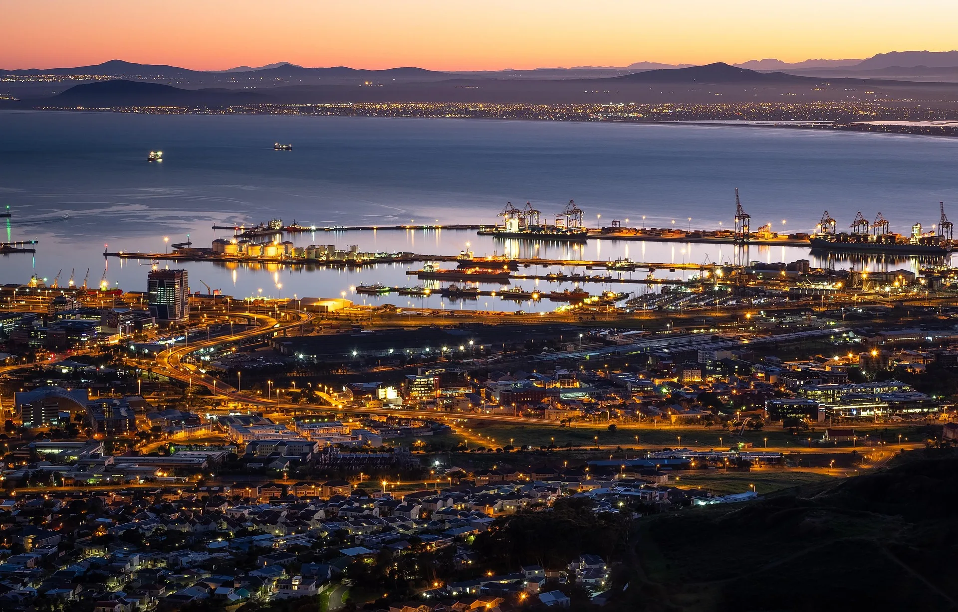 Cape Town cityscape and Table Mountain - Day 1 Arrival in South Africa Family Tour Package