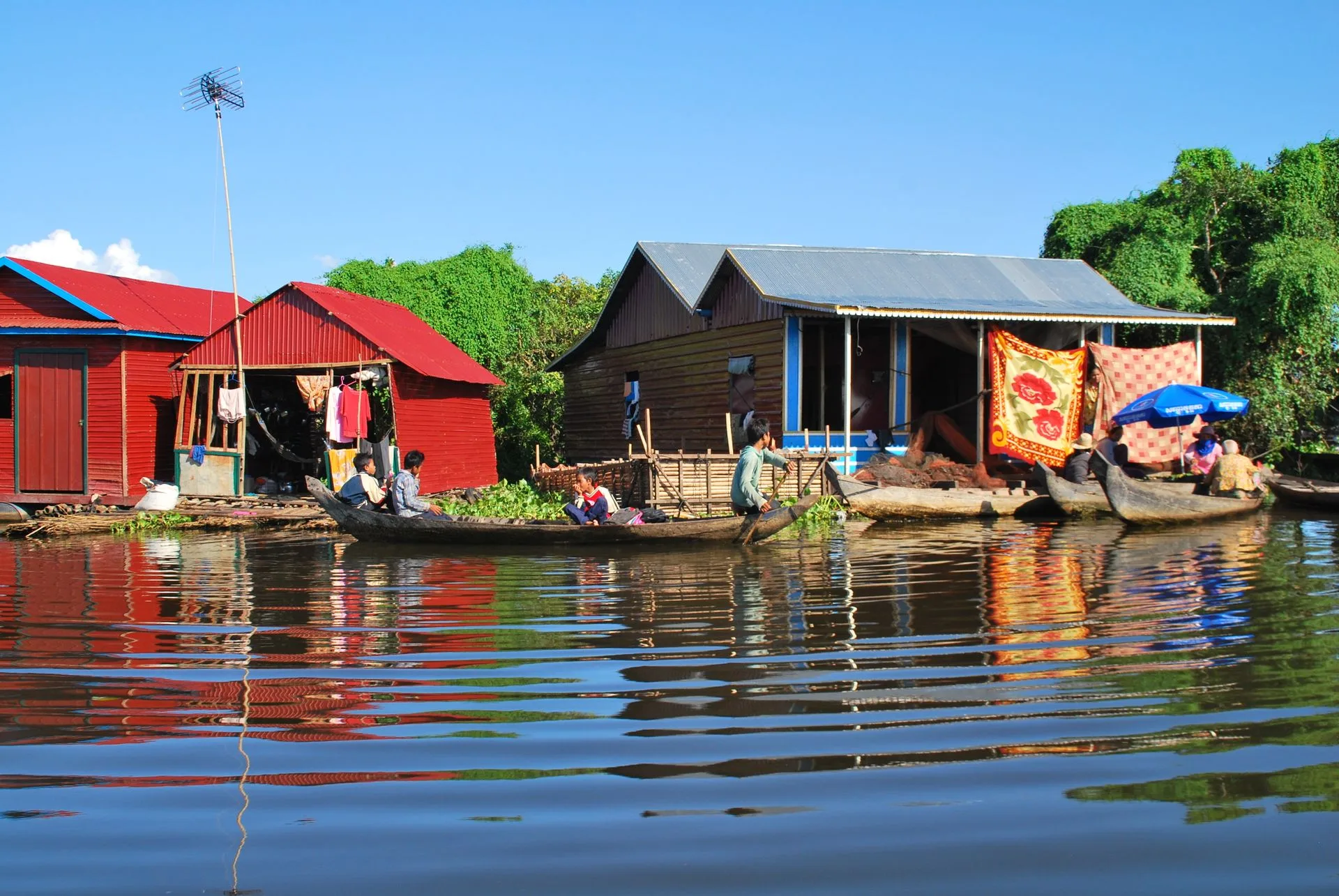 Tonle Sap floating village