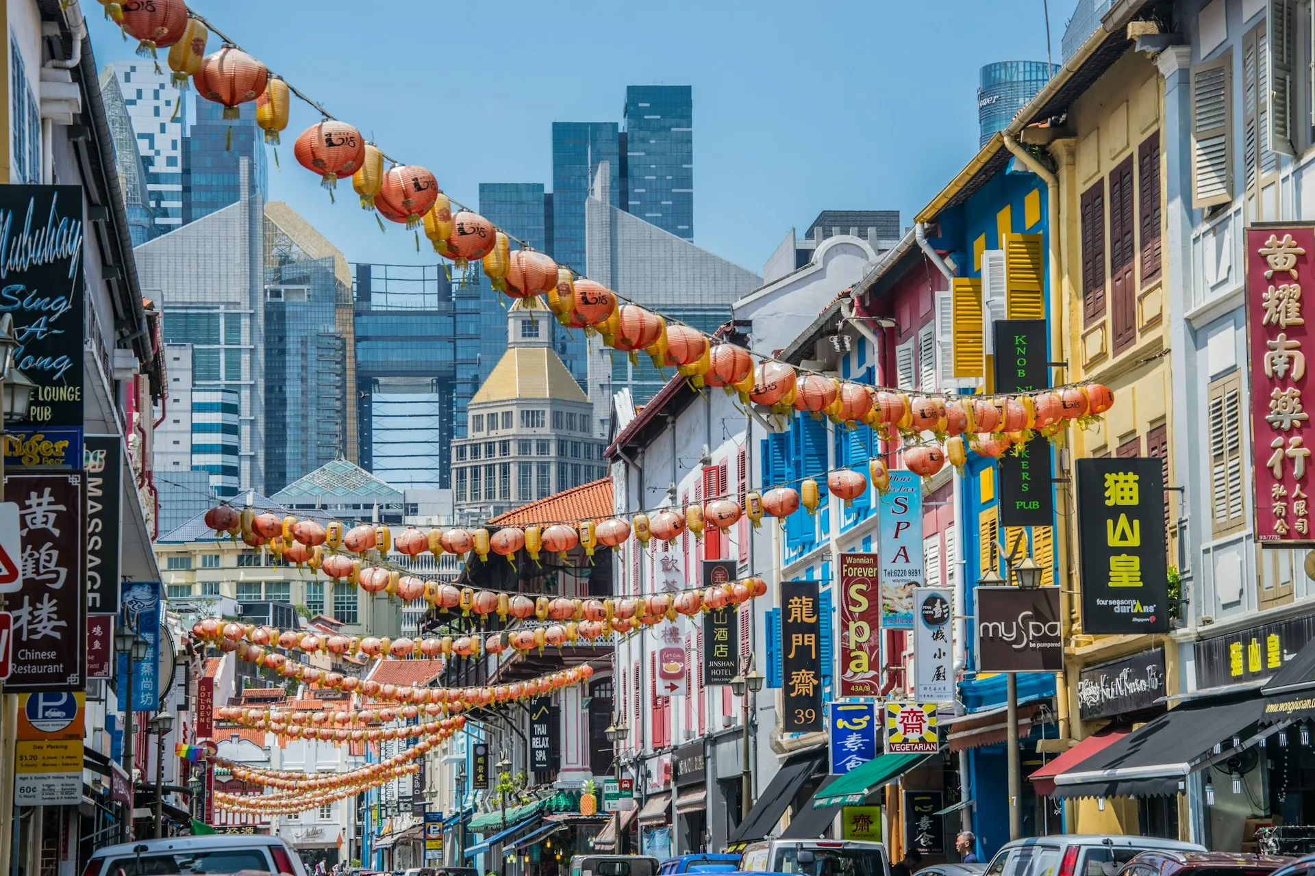 Chinatown Singapore colorful streets family photos