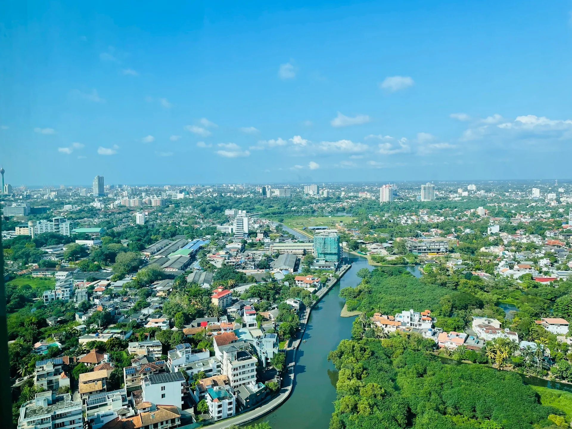 Colombo coastal arrival on Day 1 of Sri Lanka Family Tour Package