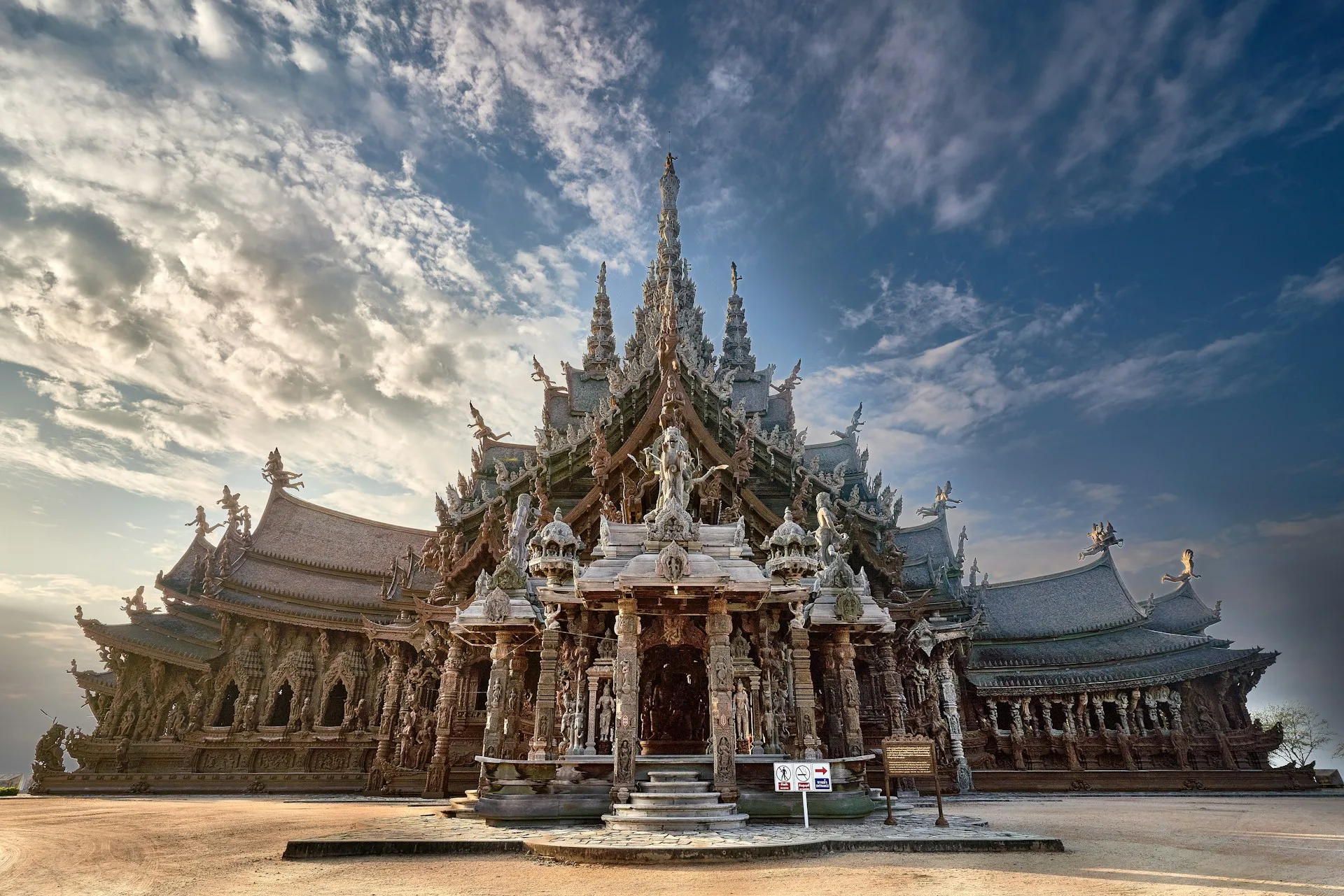Sanctuary of Truth and Pattaya Attractions on Day 6 of Thailand Family Tour