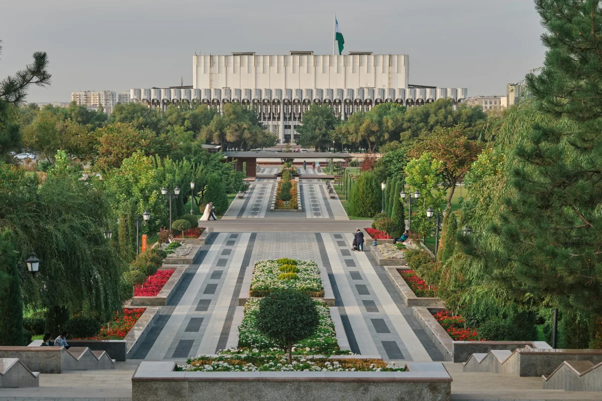 High-speed train journey and farewell dinner on Day 7 of Uzbekistan Family Tour