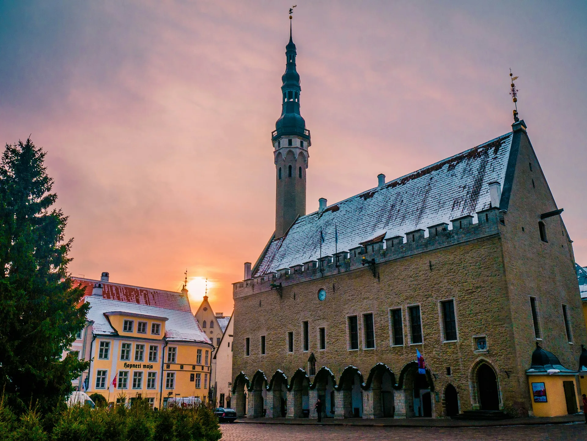 Tallinn Town Hall Square