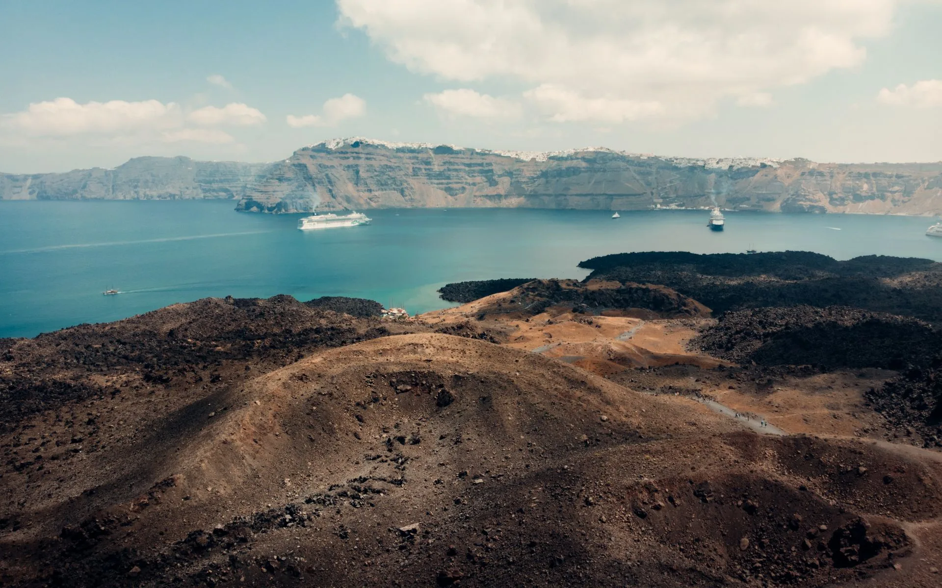 Santorini Highlights and Volcanic Beaches - Day 5 of Greece Family Tour Package