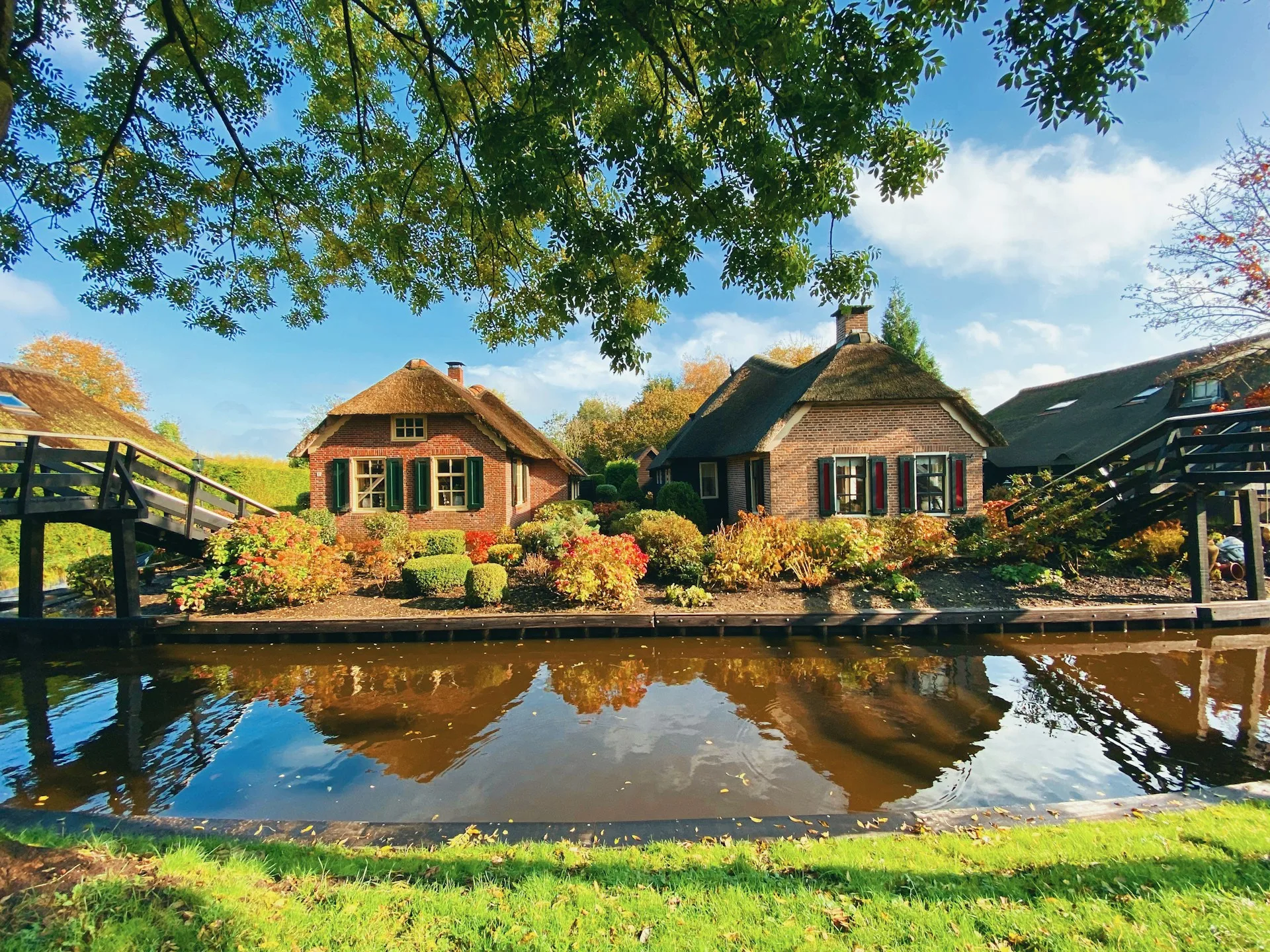 Giethoorn village with canals and traditional wooden bridges