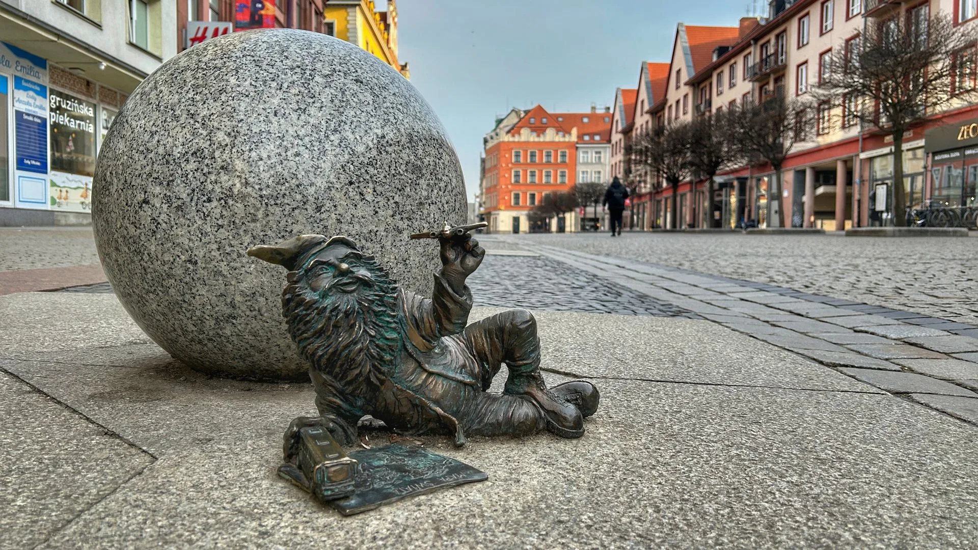 Wroclaw Dwarf Hunt - Day 11 of Poland Family Tour
