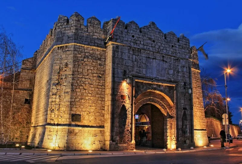 Niš Fortress walls and river views
