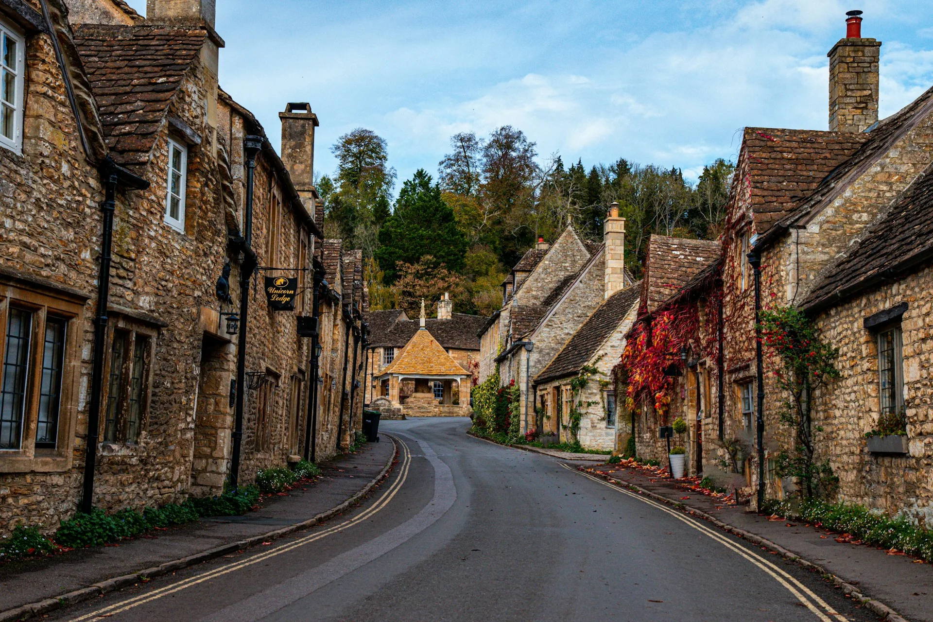 Cotswolds Villages and Stonehenge - Day 6 of United Kingdom Family Tour
