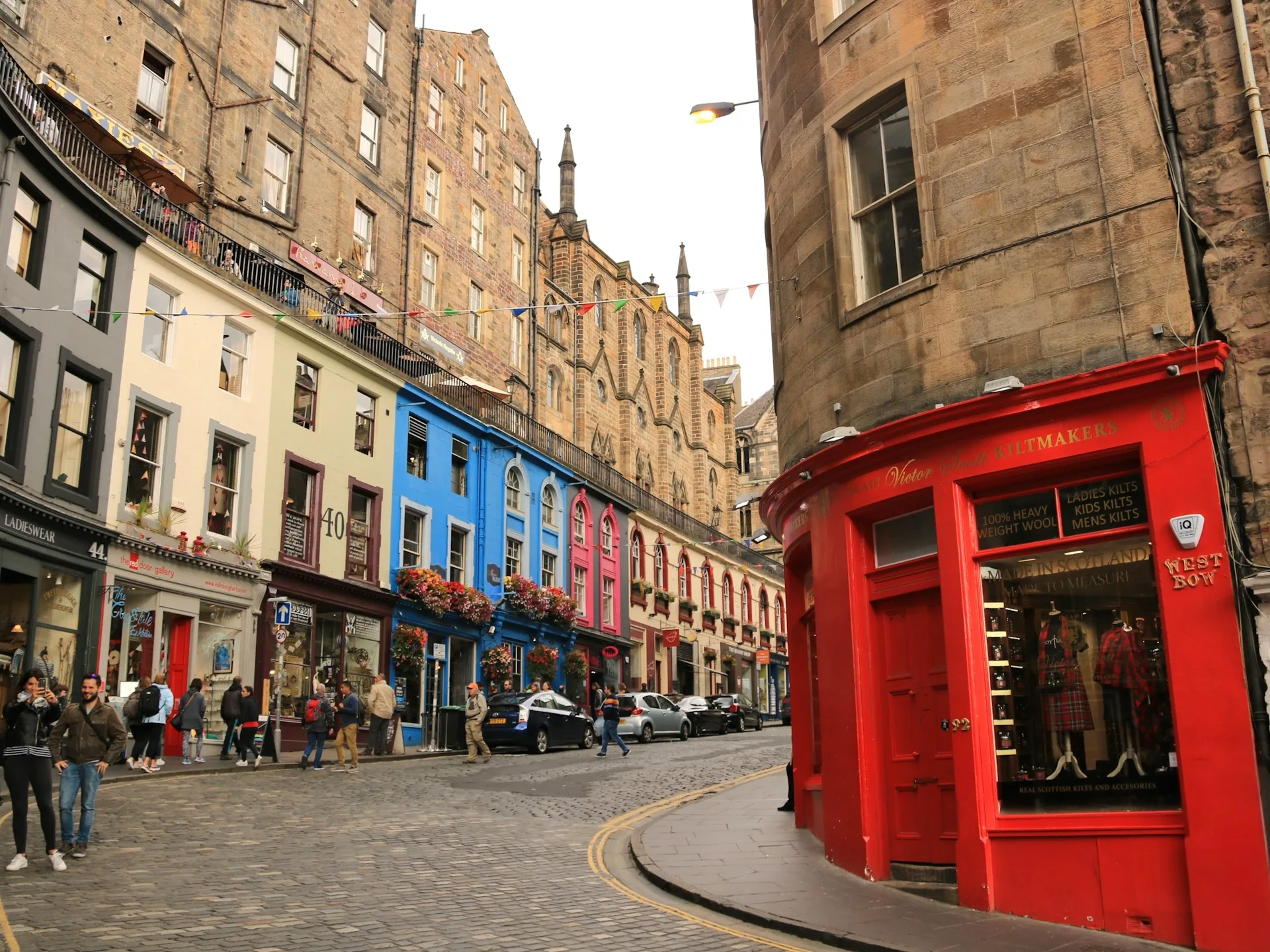 Travel to Edinburgh and Old Town Walk - Day 9 of United Kingdom Family Tour