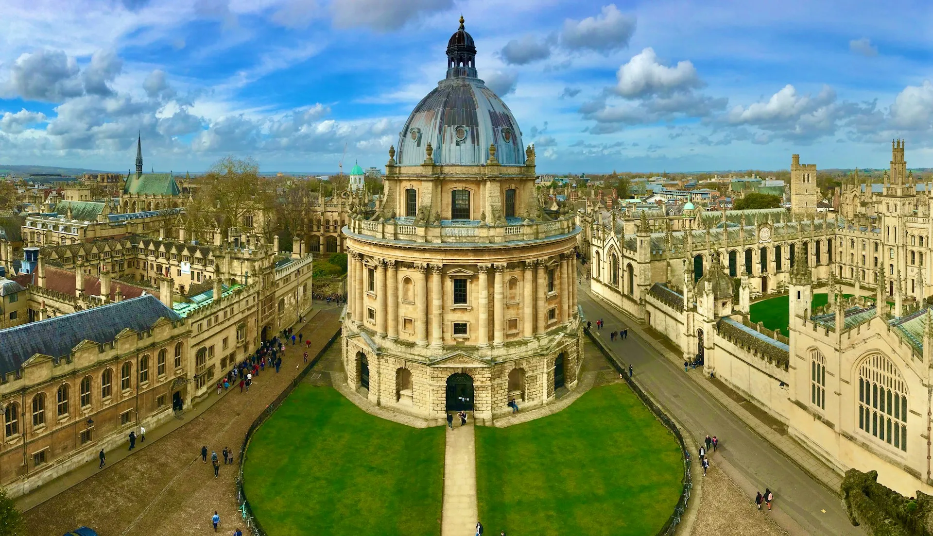 Radcliffe Camera circular library building in Oxford
