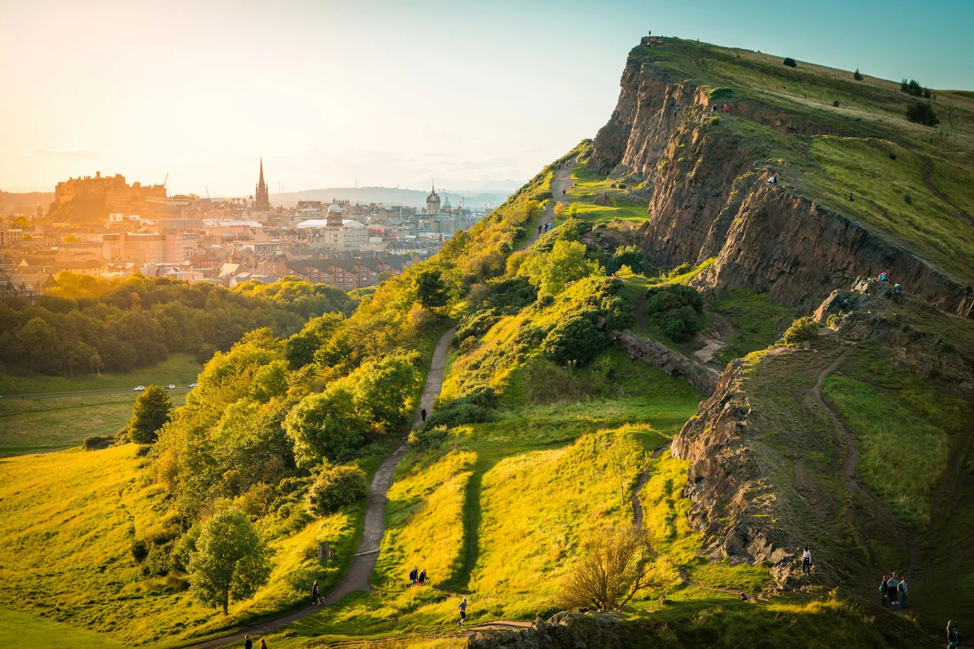 Panoramic view of Edinburgh from Arthur's Seat summit