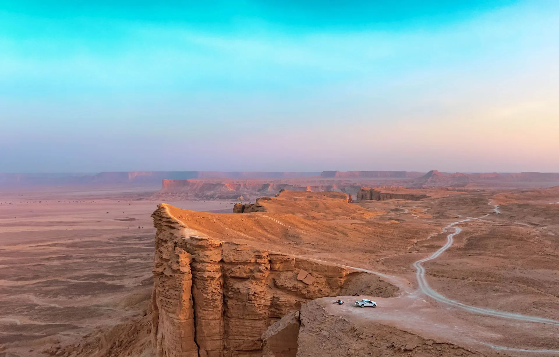 Edge of the World excursion - Day 3 of Saudi Arabia Family Tour
