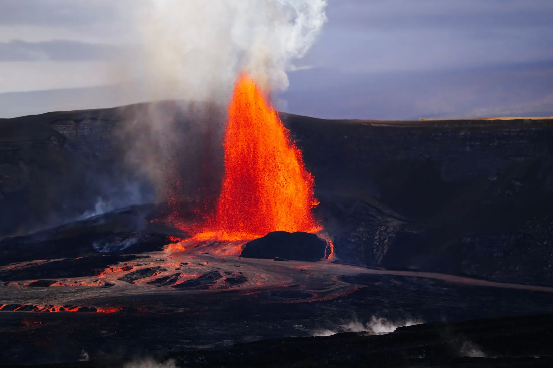 Kilauea volcano crater and lava - Day 8 of Hawaii Family Tour Package