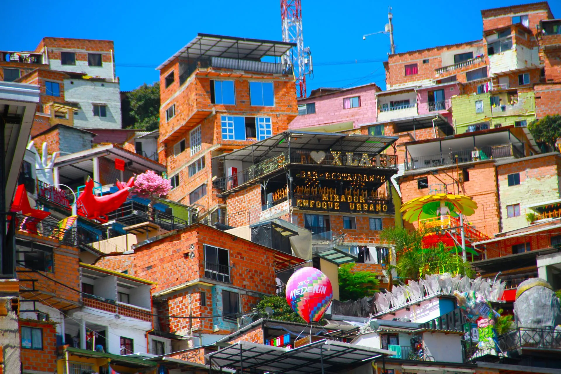 Street art in Comuna 13
