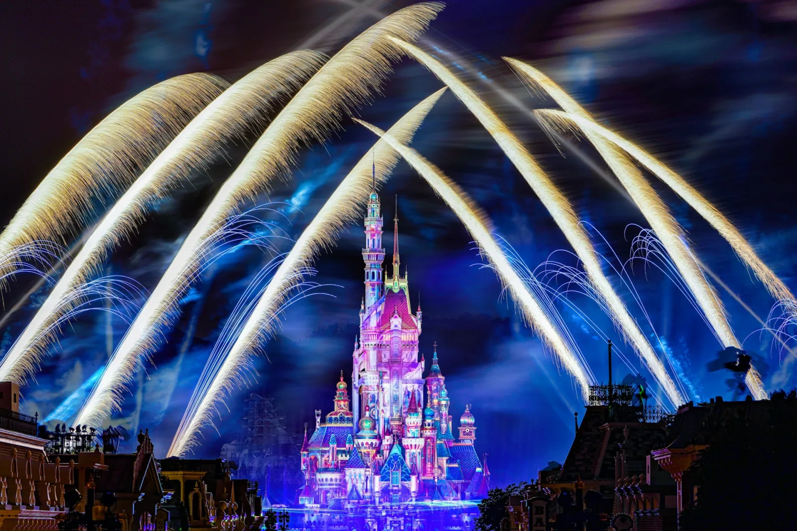 Hong Kong Disneyland Guide travel guide for Indian travellers
