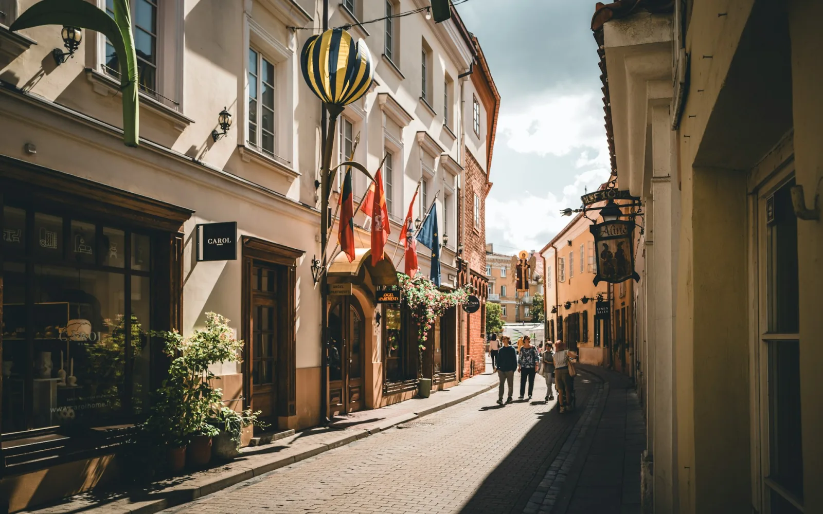 Lithuania Shopping & Markets Guide travel guide for Indian travellers