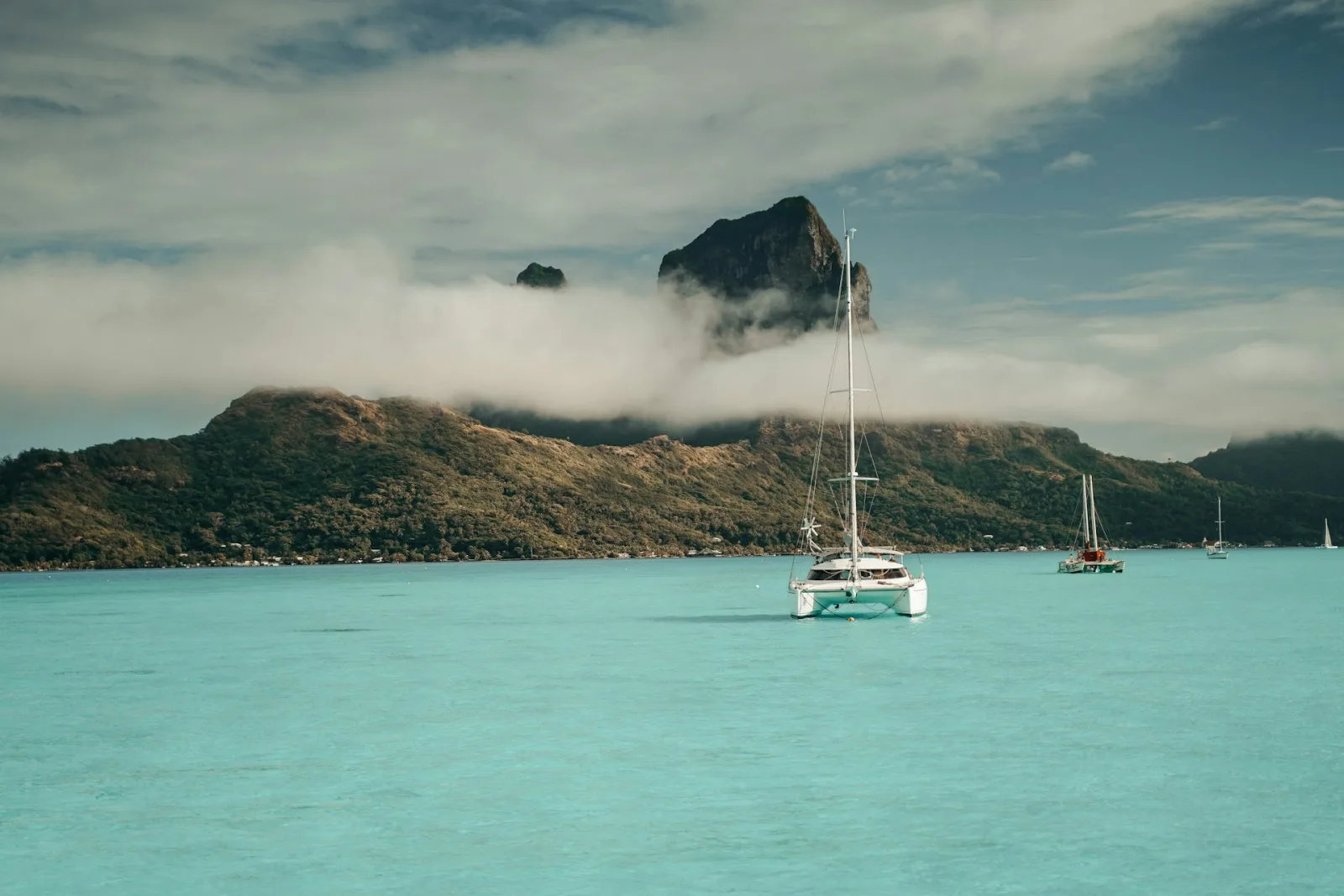 Best Time to Visit French Polynesia from India travel guide for Indian travellers