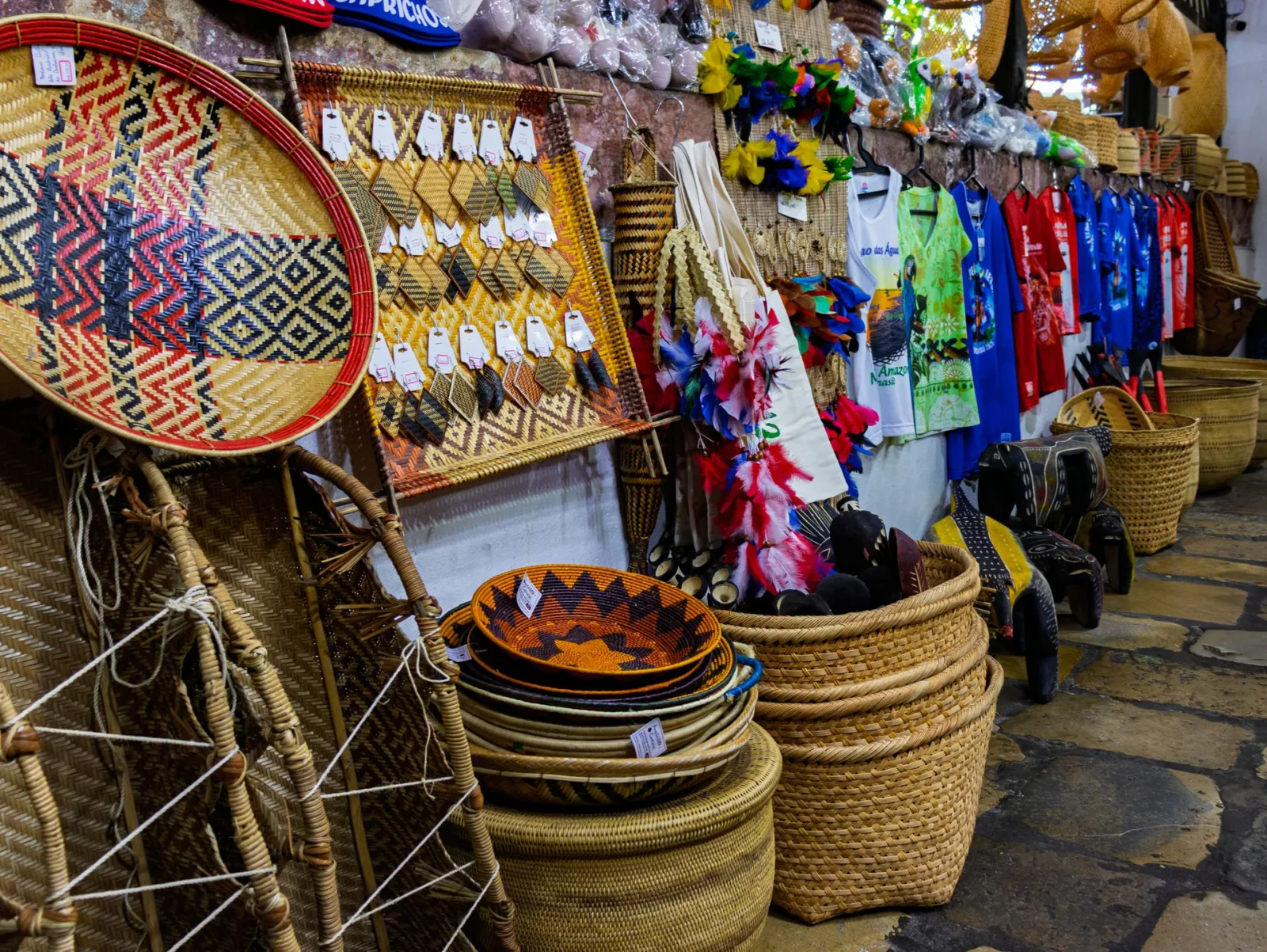French Polynesia Shopping & Markets Guide travel guide for Indian travellers