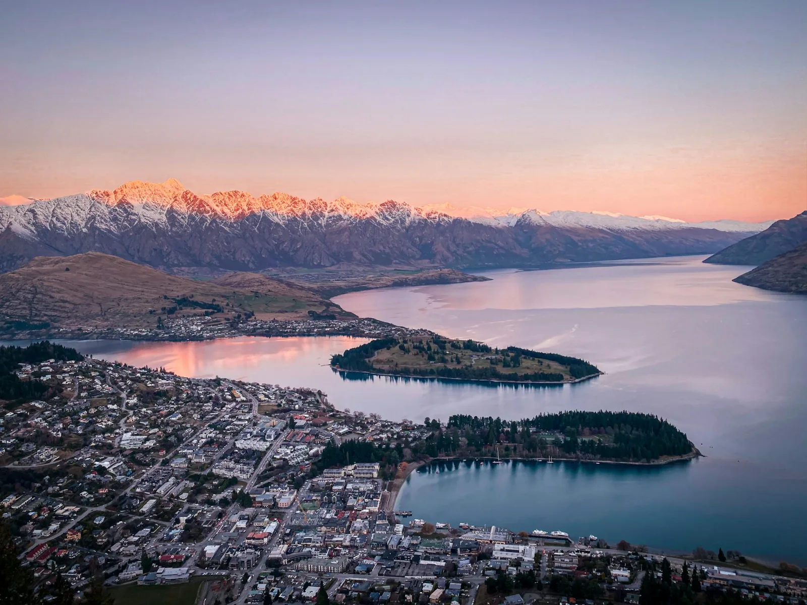Queenstown City Guide travel guide for Indian travellers